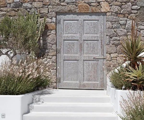 Santa Esmeralda Mykonos